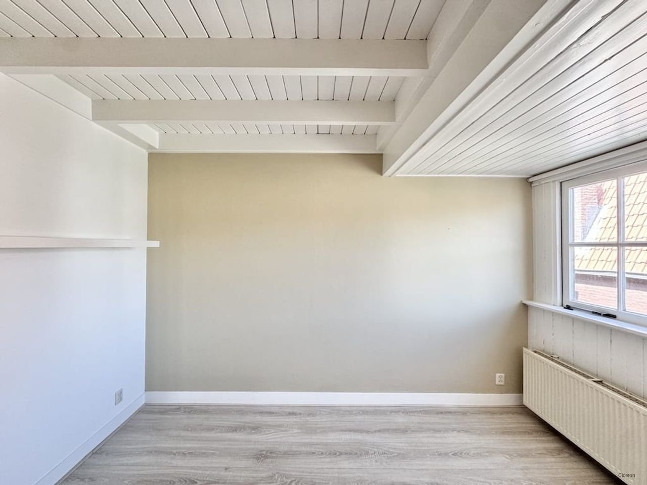 3-Bedroom Townhouse with Patio in Naarden - Image 17