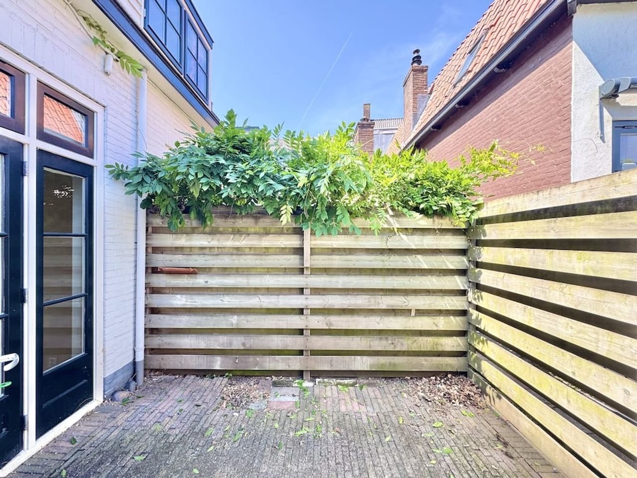 3-Bedroom Townhouse with Patio in Naarden - Image 7