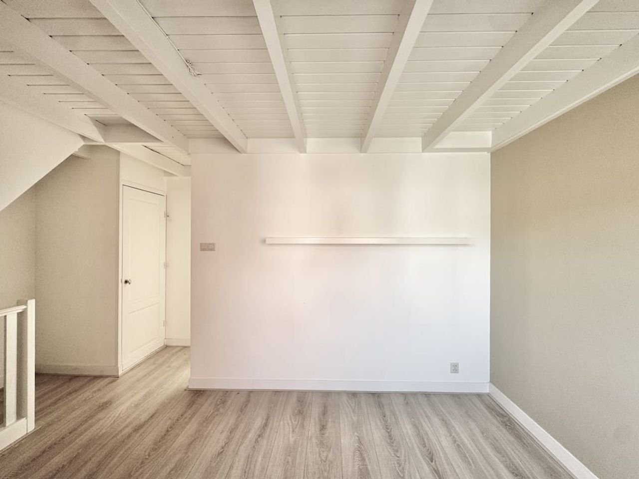 3-Bedroom Townhouse with Patio in Naarden - Image 16