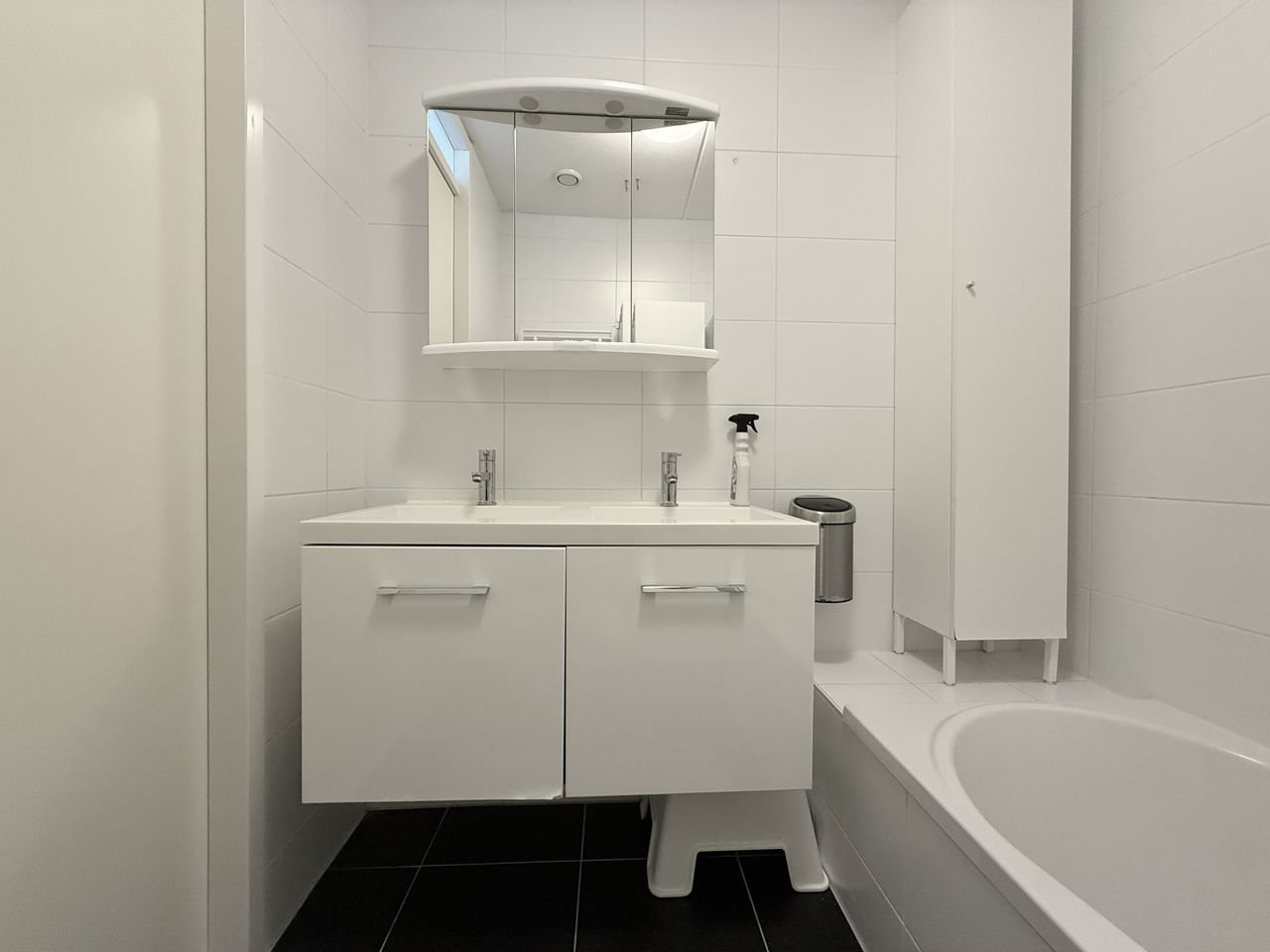 Gemeubileerd 3-kamerappartement met balkon - Afbeelding 15