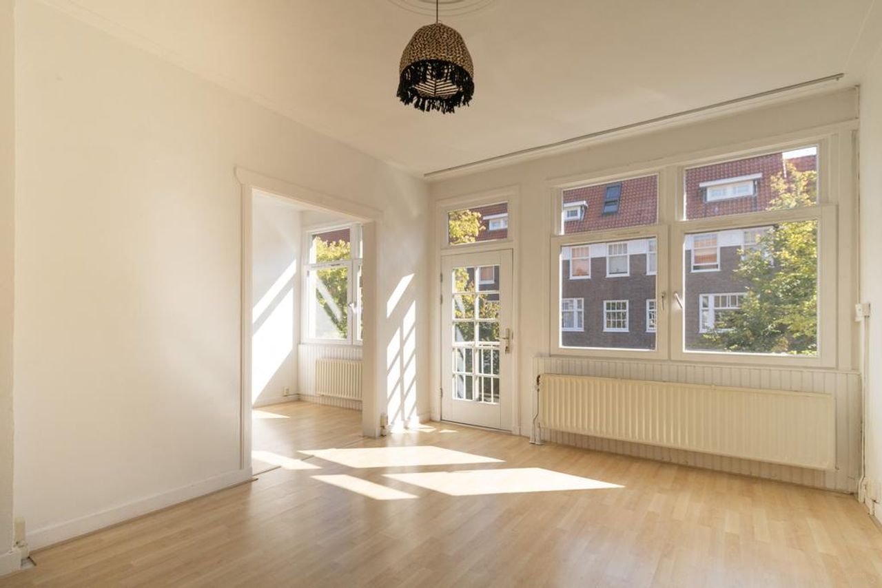 Licht appartement met twee balkons - Afbeelding 2