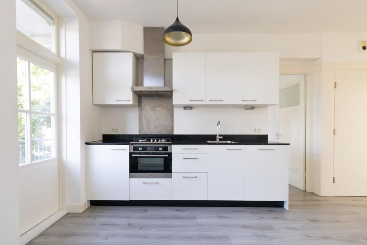 Licht appartement met twee balkons - Afbeelding 11