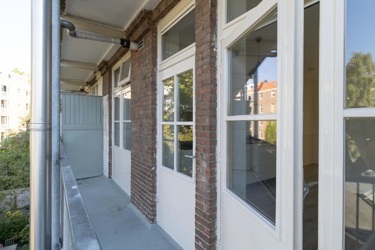 Licht appartement met twee balkons - Afbeelding 12