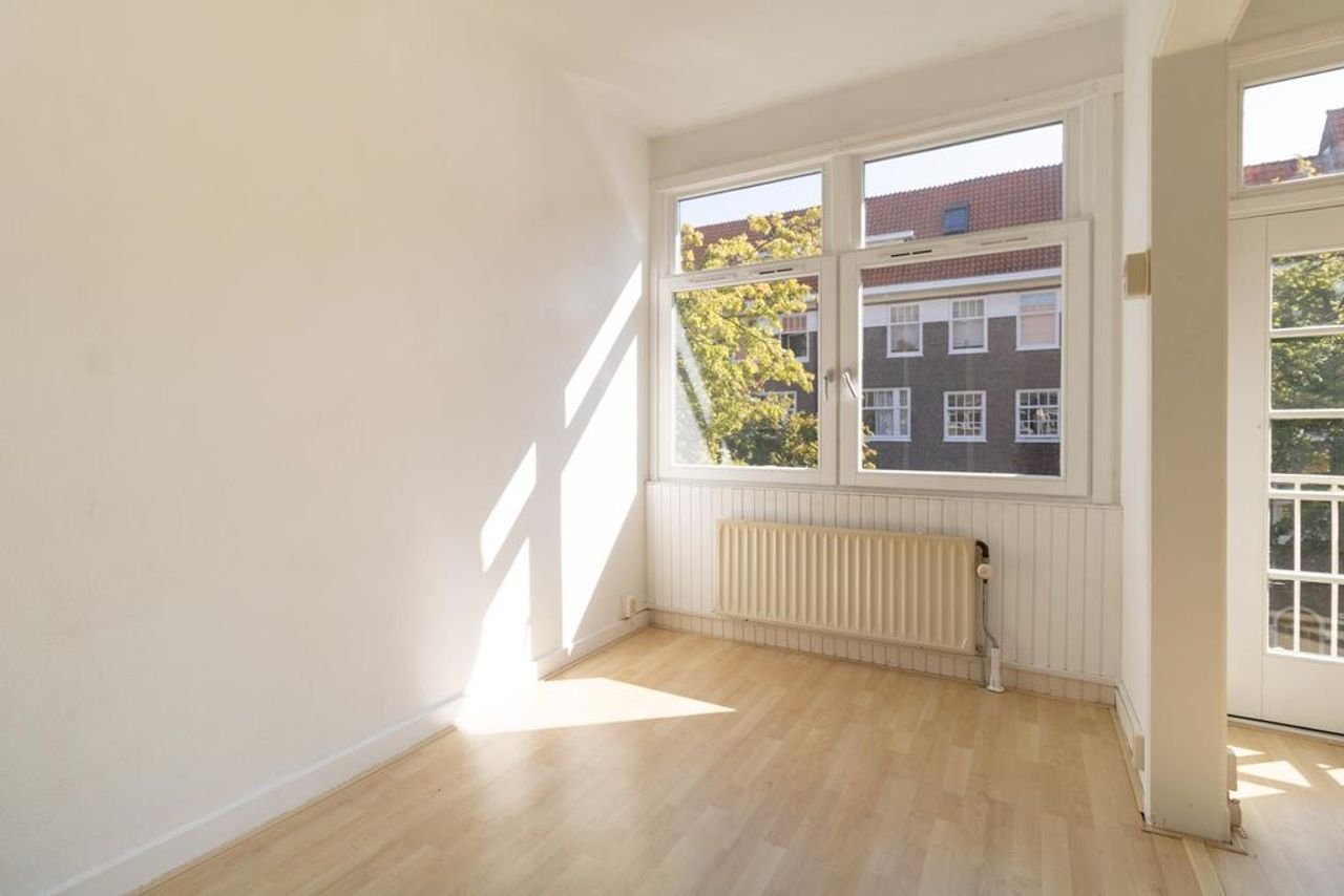 Licht appartement met twee balkons - Afbeelding 5