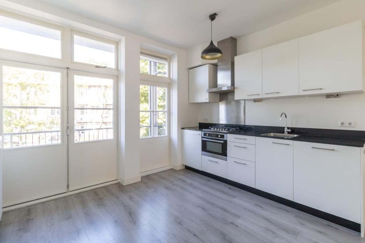 Licht appartement met twee balkons - Afbeelding 10