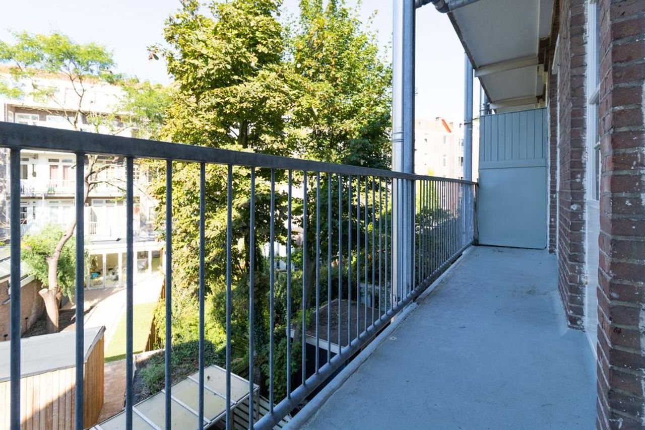 Licht appartement met twee balkons - Afbeelding 13