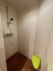 Maisonette with 3 bedrooms and garden - Image 13
