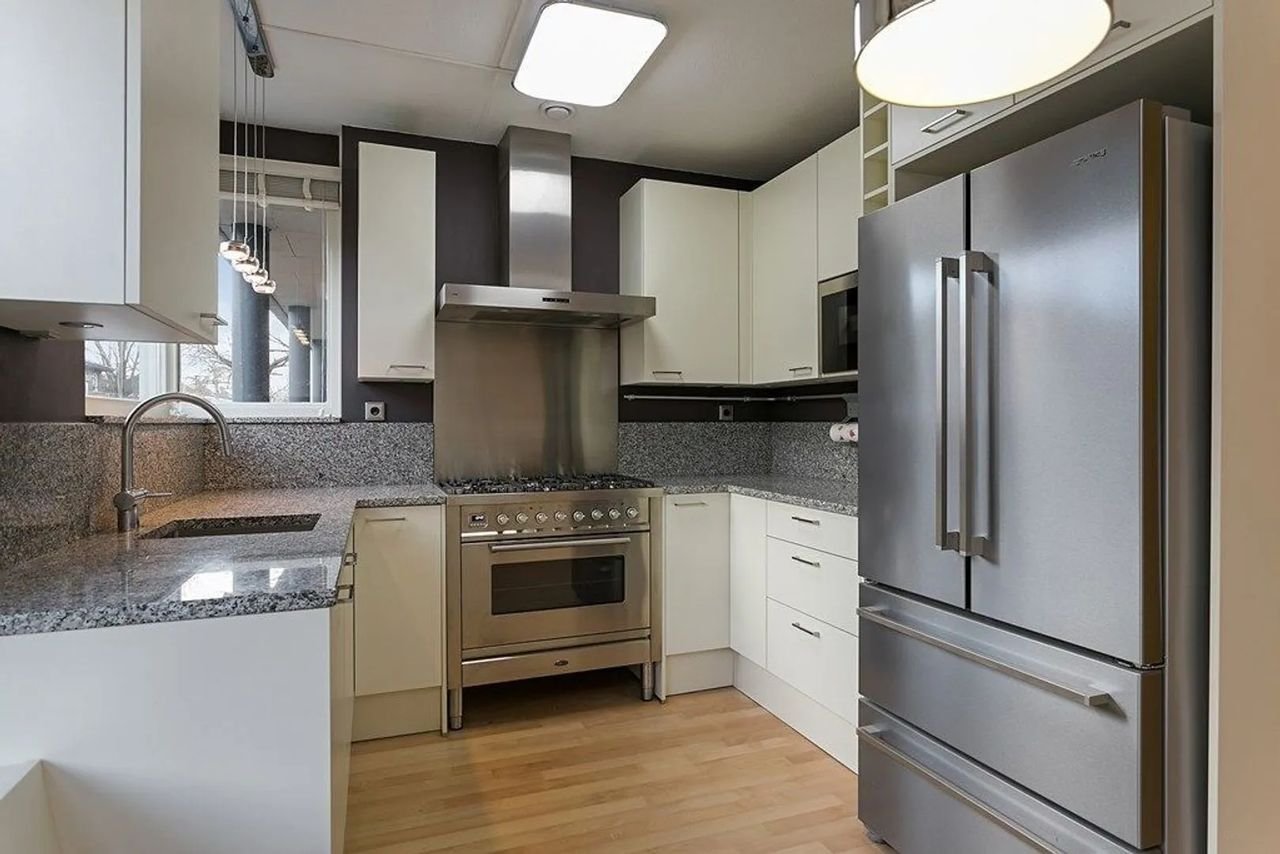 Spacious family home in Amstelveen: 185m² with garden - Image 12
