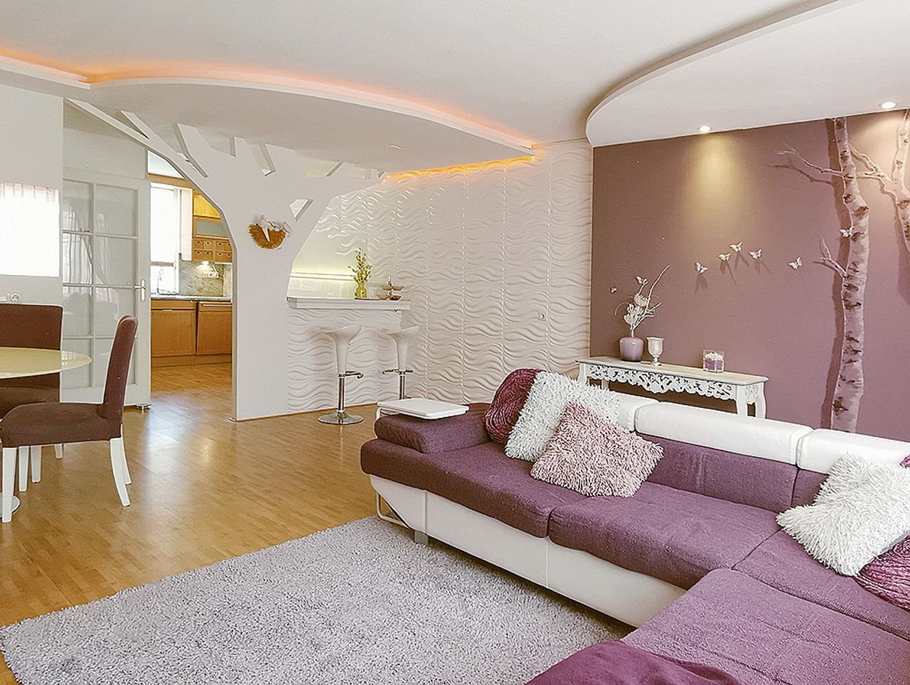 Spacious family home in leafy Westwijk - Image 2