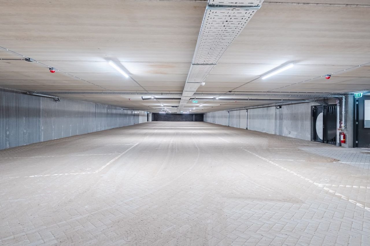 Brand new 145 m² apartment - Image 27