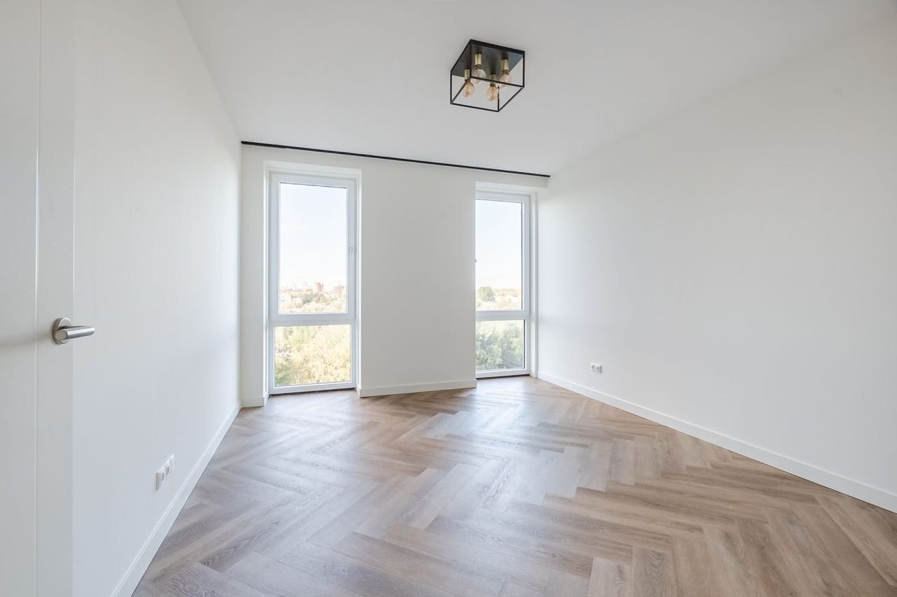 Brand new 145 m² apartment - Image 10
