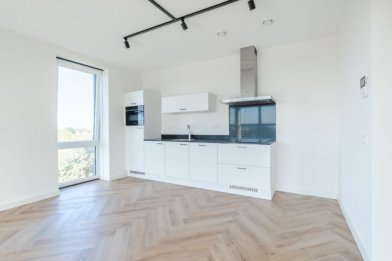 Brand new 145 m² apartment - Image 9