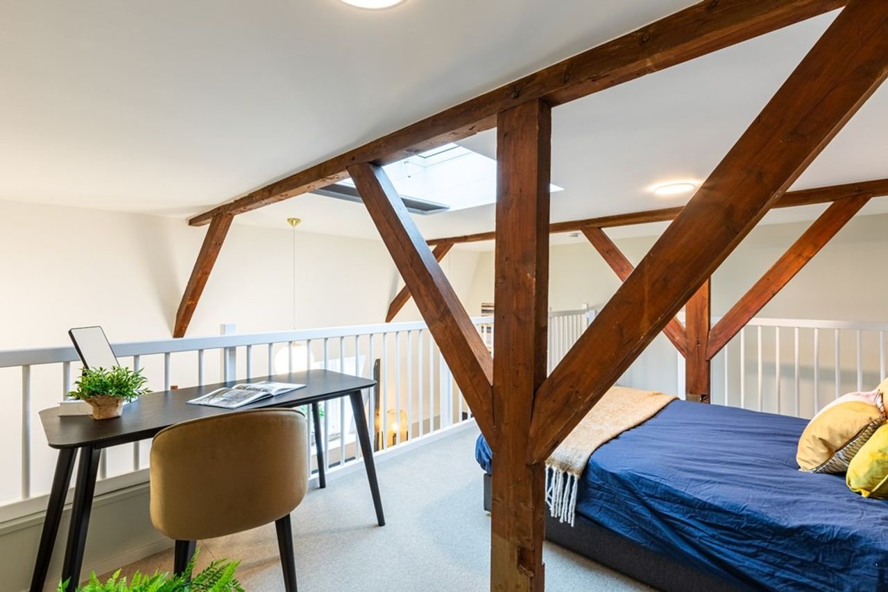 Modern living in the monumental Canisius - Image 17