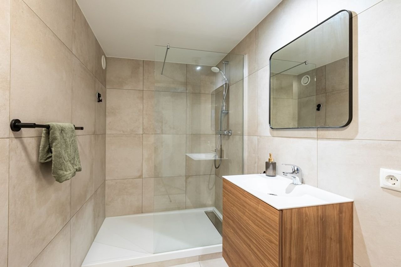 Modern living in the monumental Canisius - Image 2