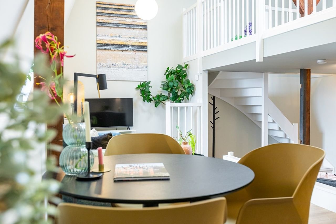 Modern living in the monumental Canisius - Image 14