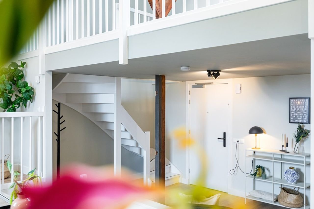 Modern living in the monumental Canisius - Image 15