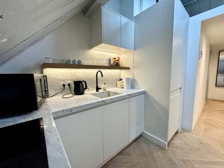 Gemeubileerde loft met terras in centrum Dordt - Afbeelding 7