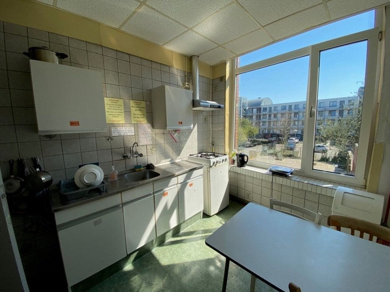 Gemeubileerde studentenkamer nabij station - Afbeelding 7