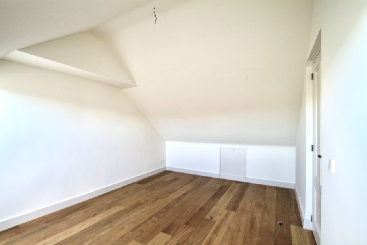 Renovated 1930s home in Haarlem - Image 20