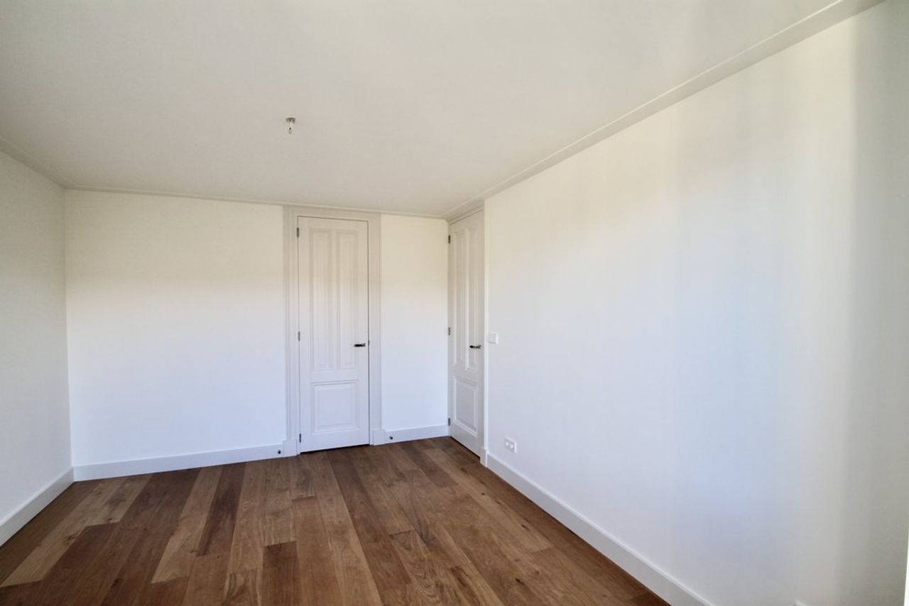 Renovated 1930s home in Haarlem - Image 15