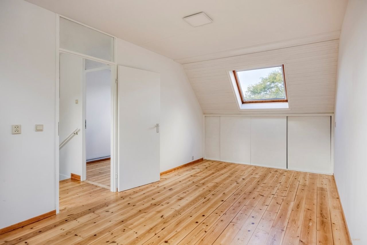 Family home with garden and energy label A - Image 22