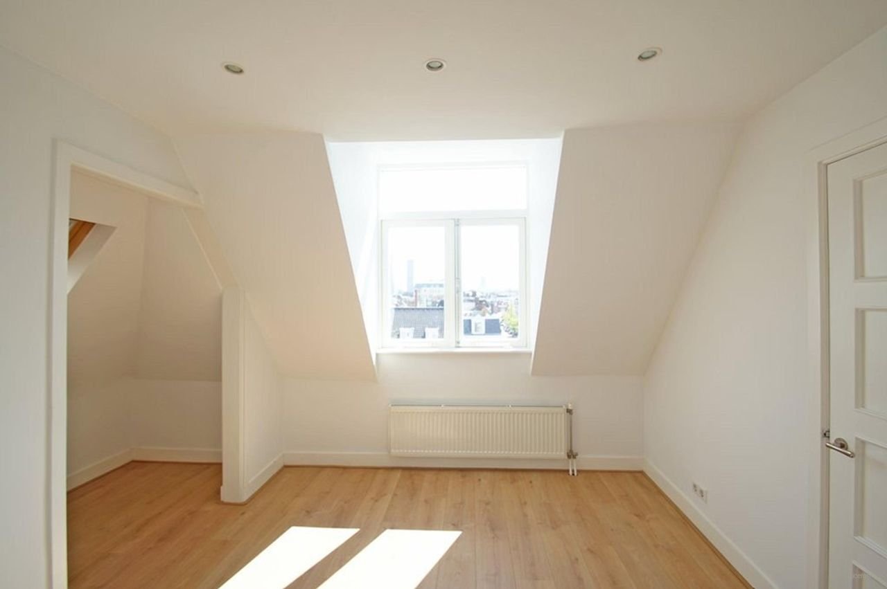 Townhouse with garden on the waterfront in Willemspark - Image 31