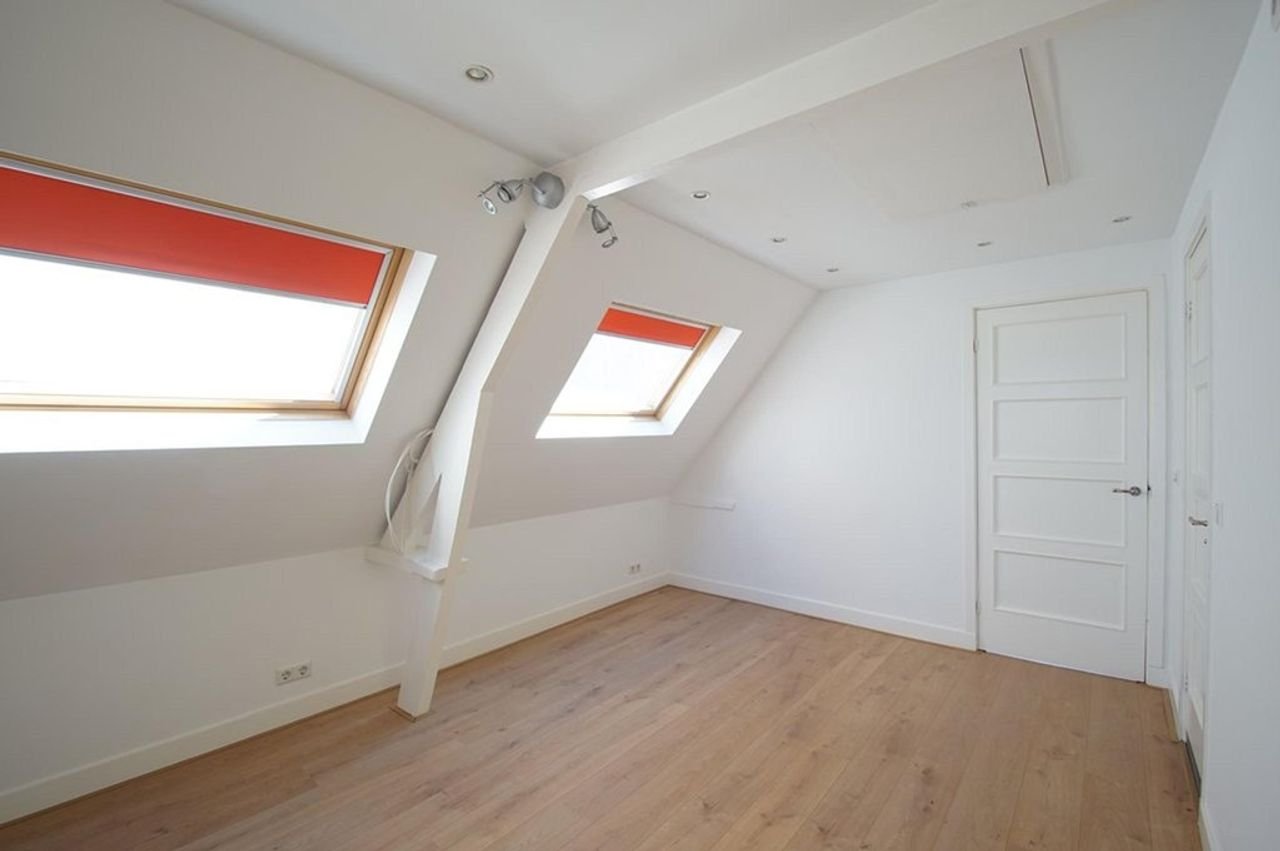 Townhouse with garden on the waterfront in Willemspark - Image 28