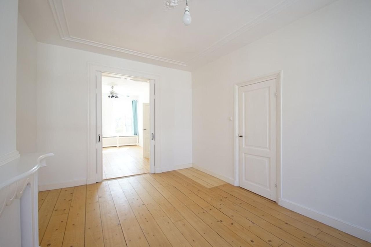 Townhouse with garden on the waterfront in Willemspark - Image 13