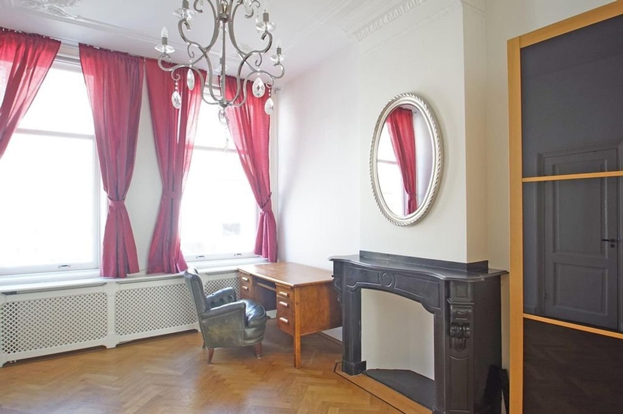 Townhouse with garden on the waterfront in Willemspark - Image 19