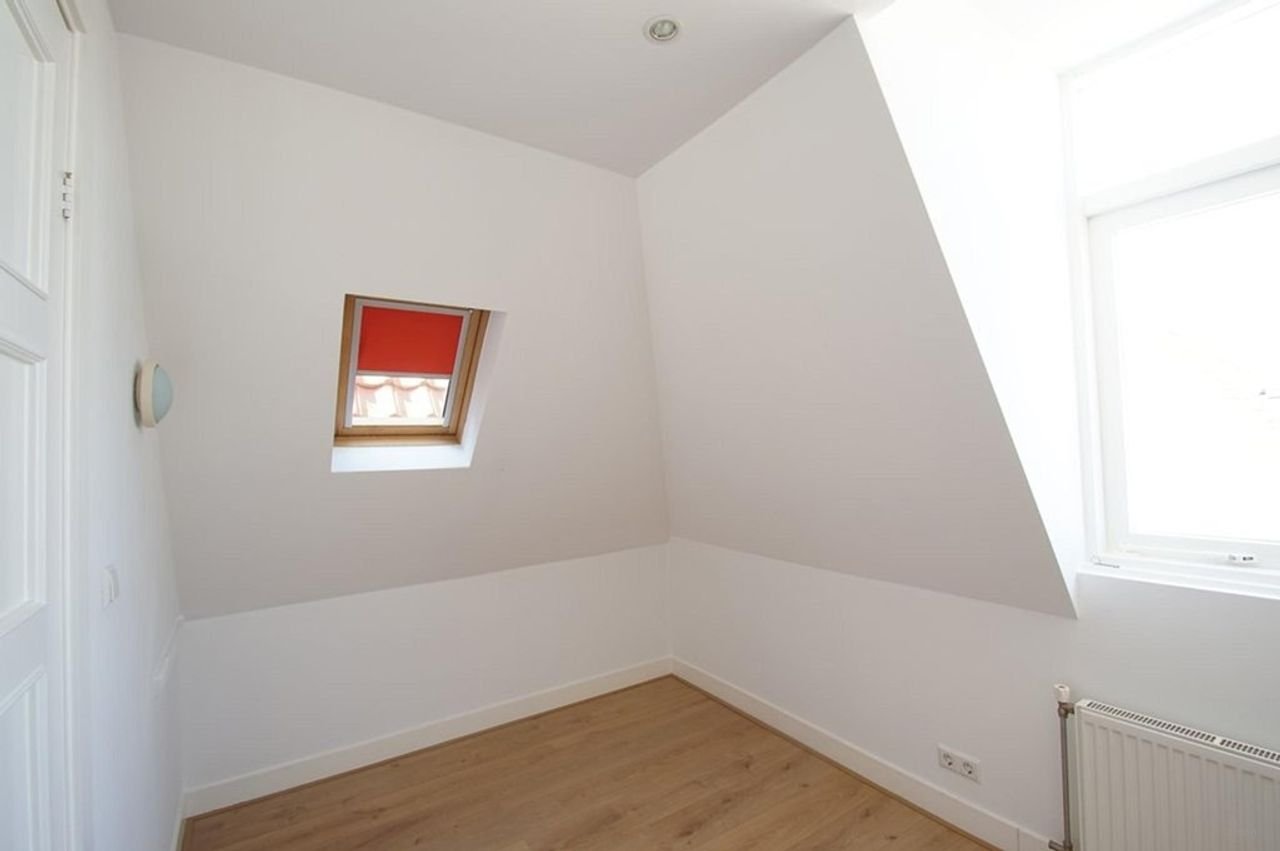 Townhouse with garden on the waterfront in Willemspark - Image 35