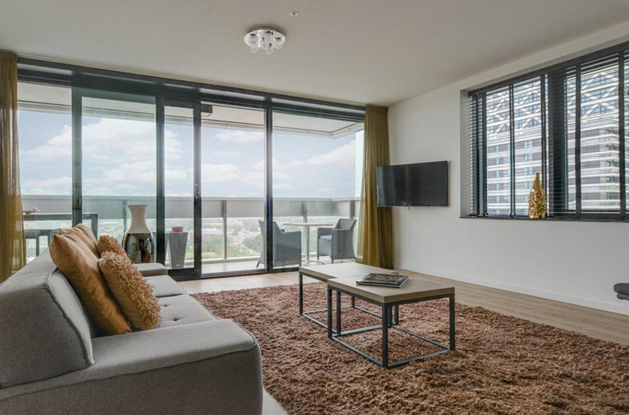 Wonen op de 21e met uitzicht in New Babylon - Afbeelding 1