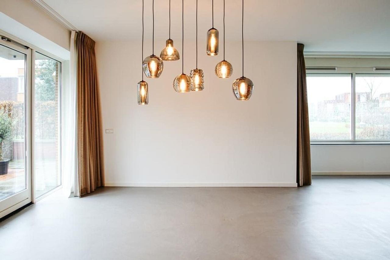 Renovated semi-detached house near British School - Image 10