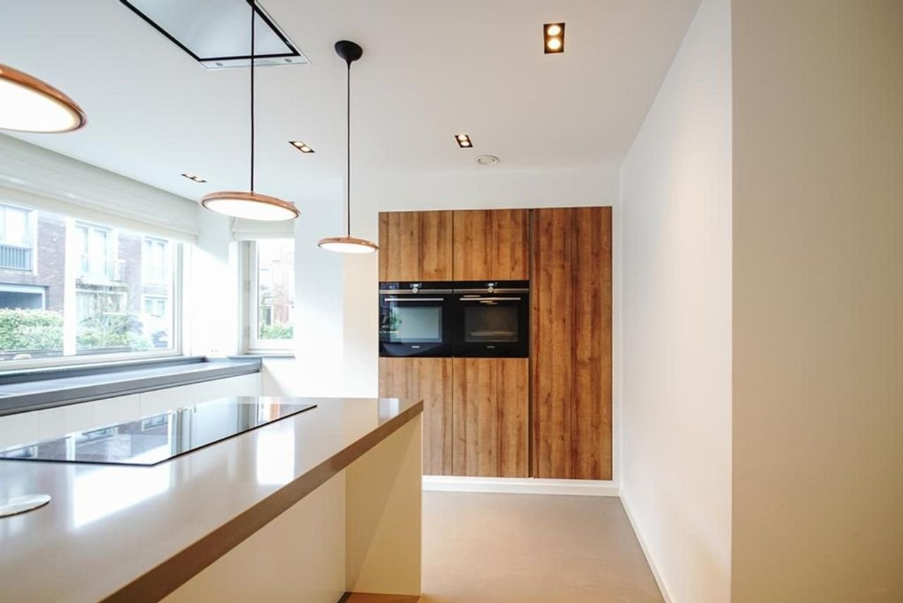 Renovated semi-detached house near British School - Image 4