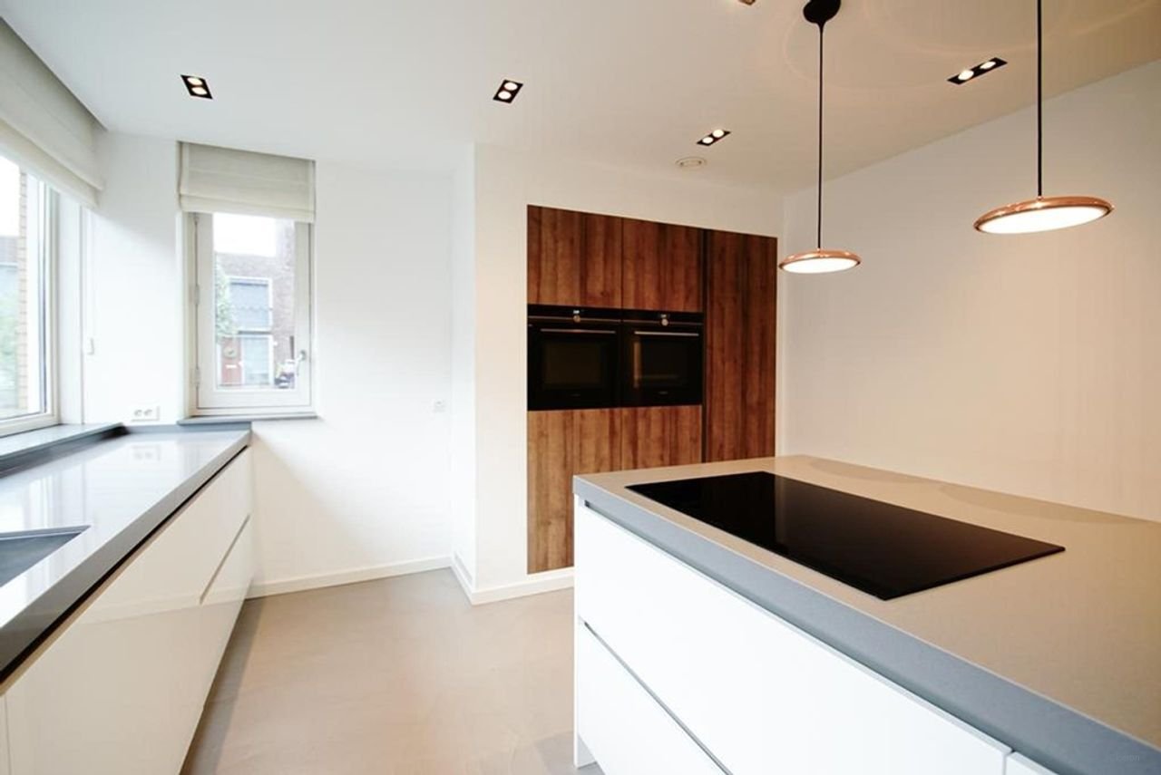 Renovated semi-detached house near British School - Image 7