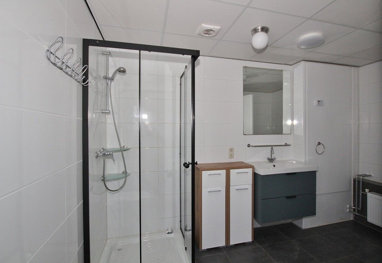 Central living in Terneuzen: 3 bedrooms - Image 18