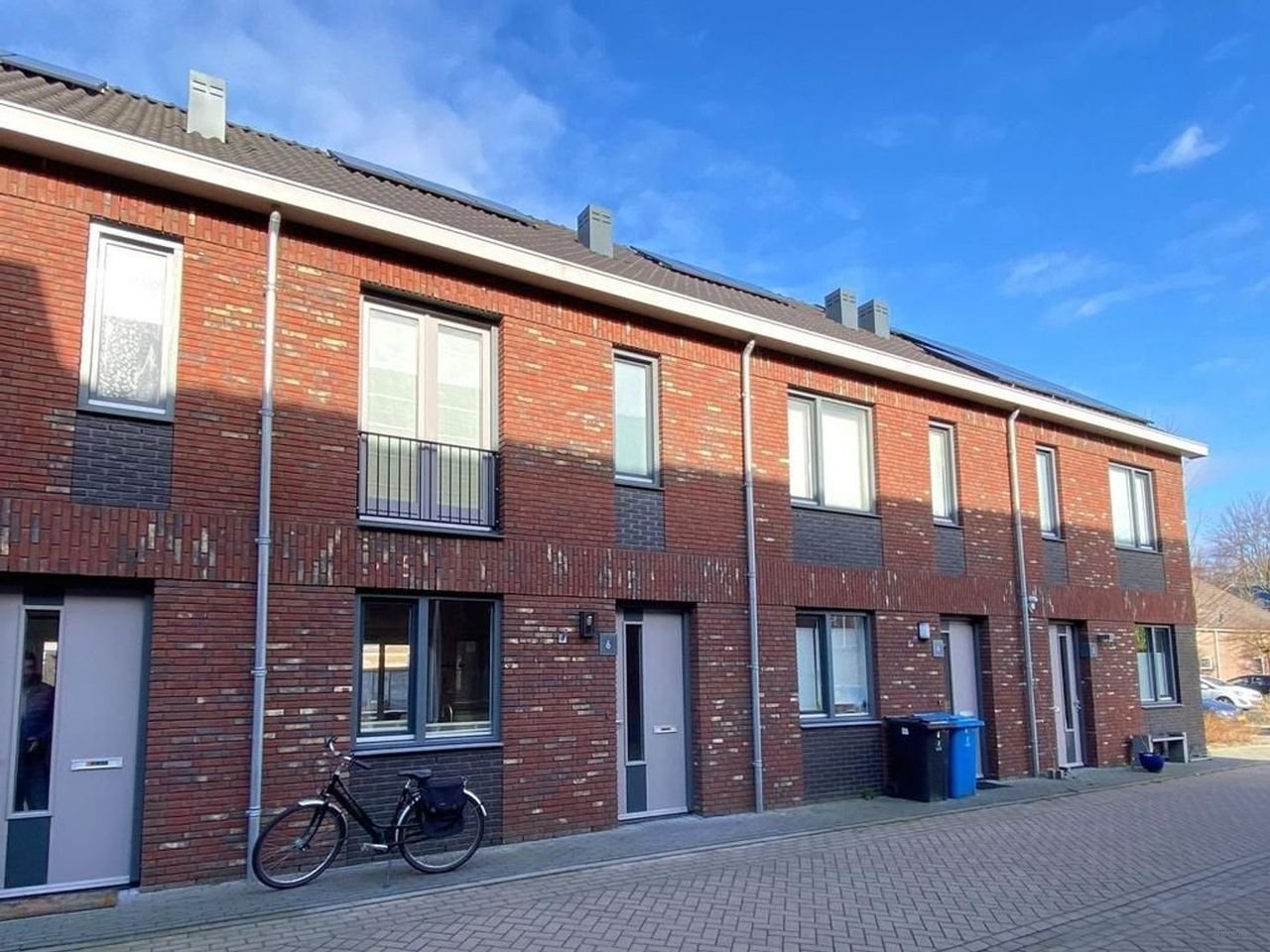 Spacious house (123m²) in Delft Marlot - Image 1