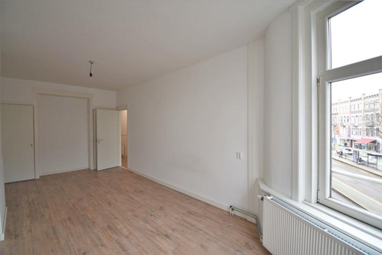 Double upper house with balcony in Middelland - Image 3