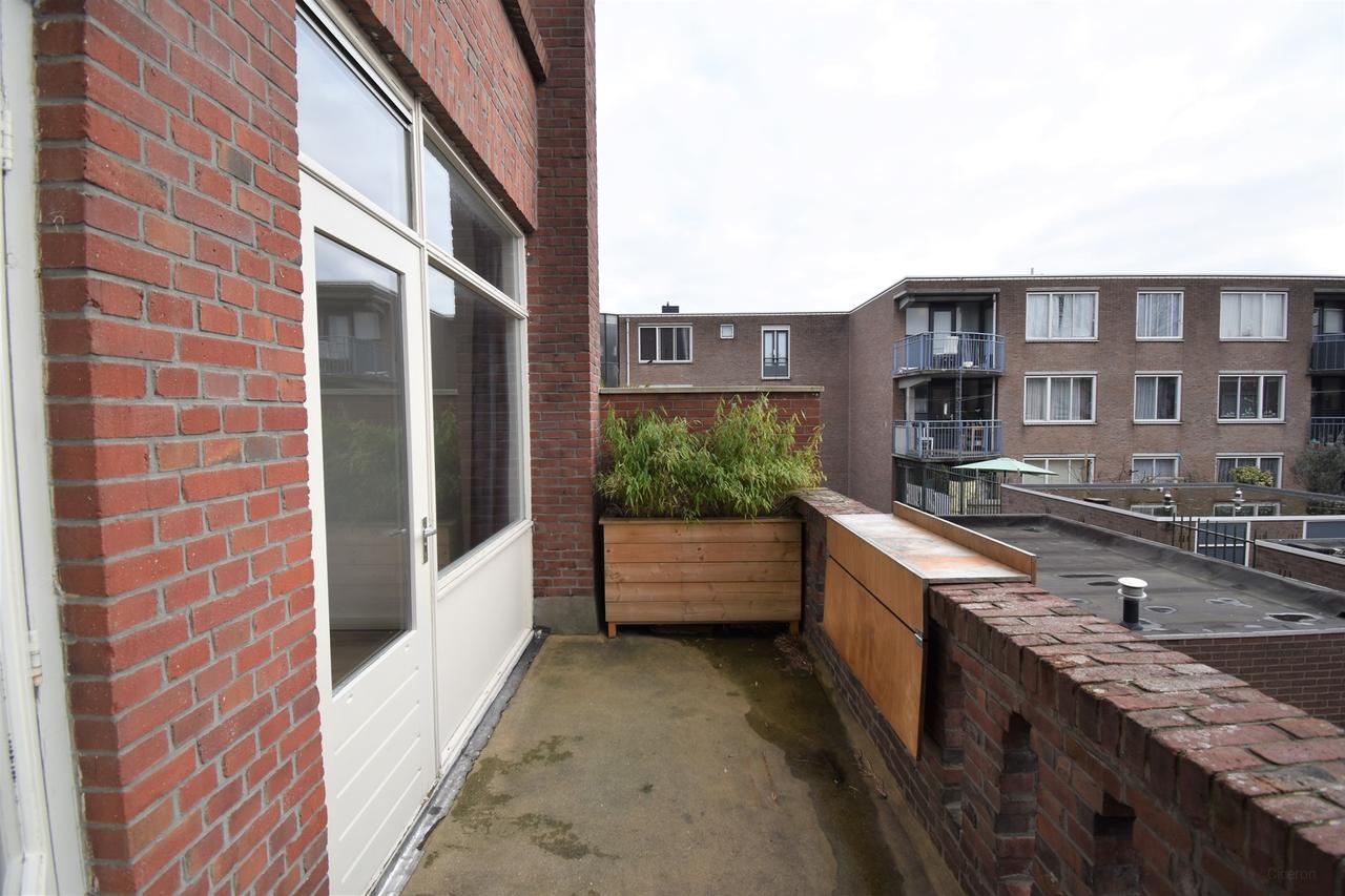 Double upper house with balcony in Middelland - Image 12