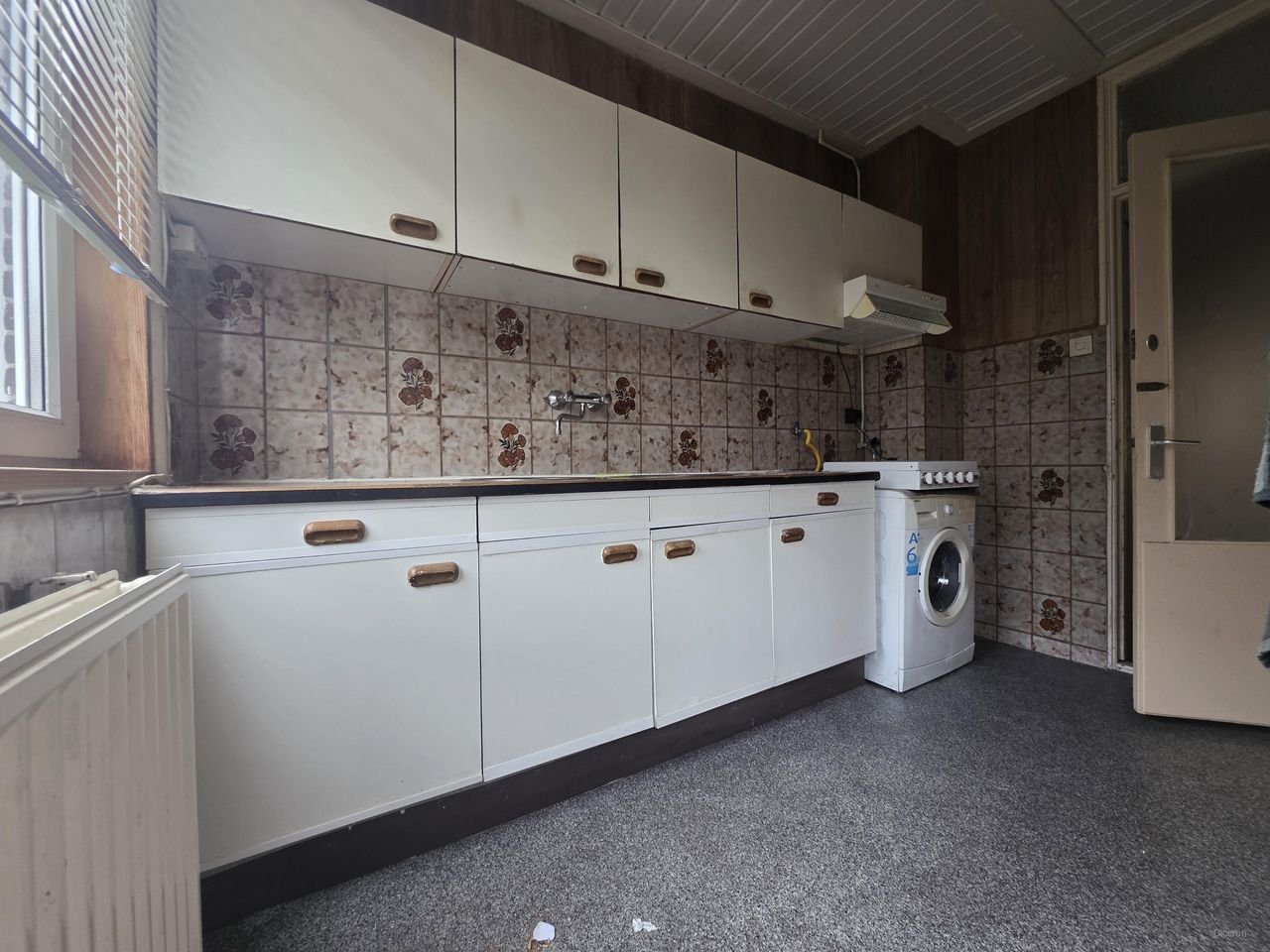 Bright 1-bedroom apartment near Zuidplein - Image 9
