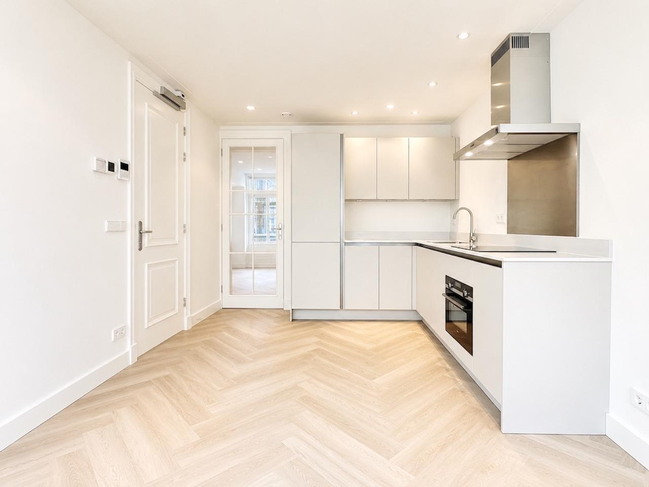 Balkon en 2 slaapkamers in Oud-Zuid - Afbeelding 1