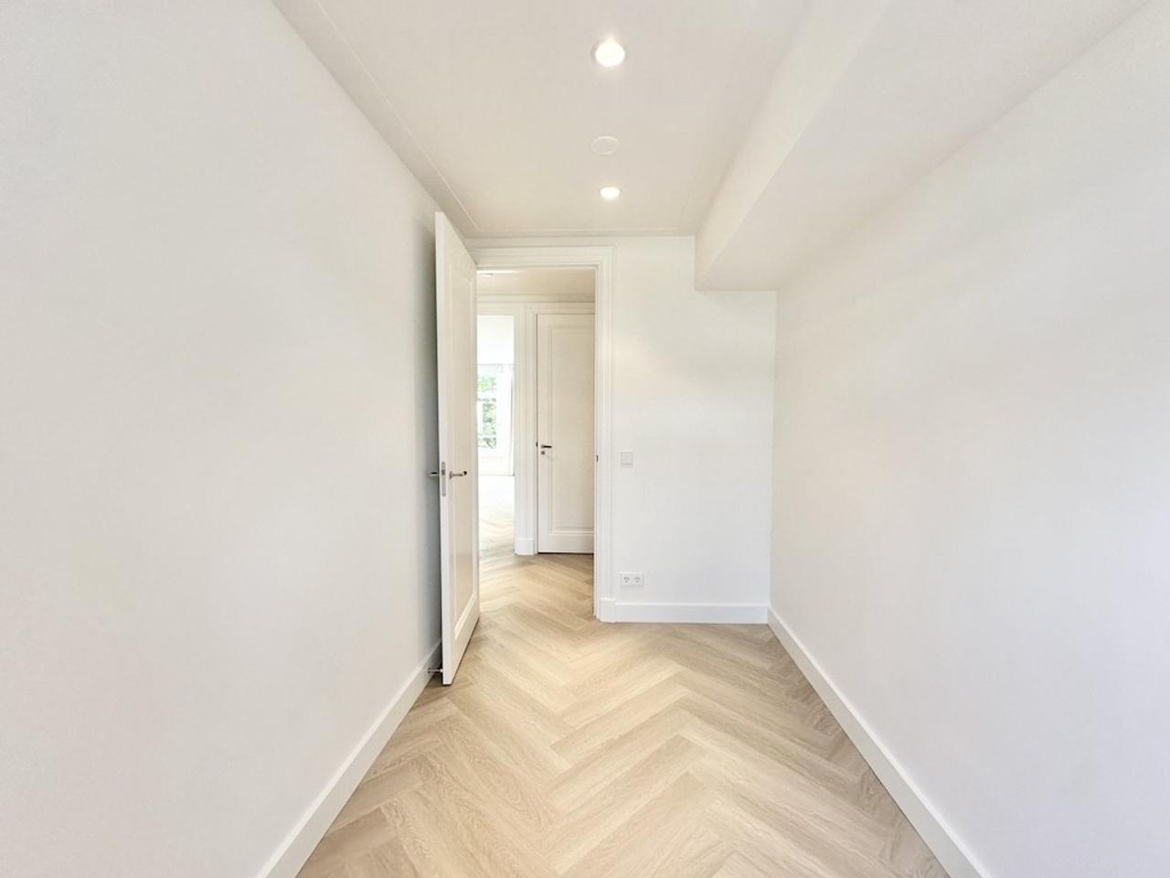 Balkon en 2 slaapkamers in Oud-Zuid - Afbeelding 10