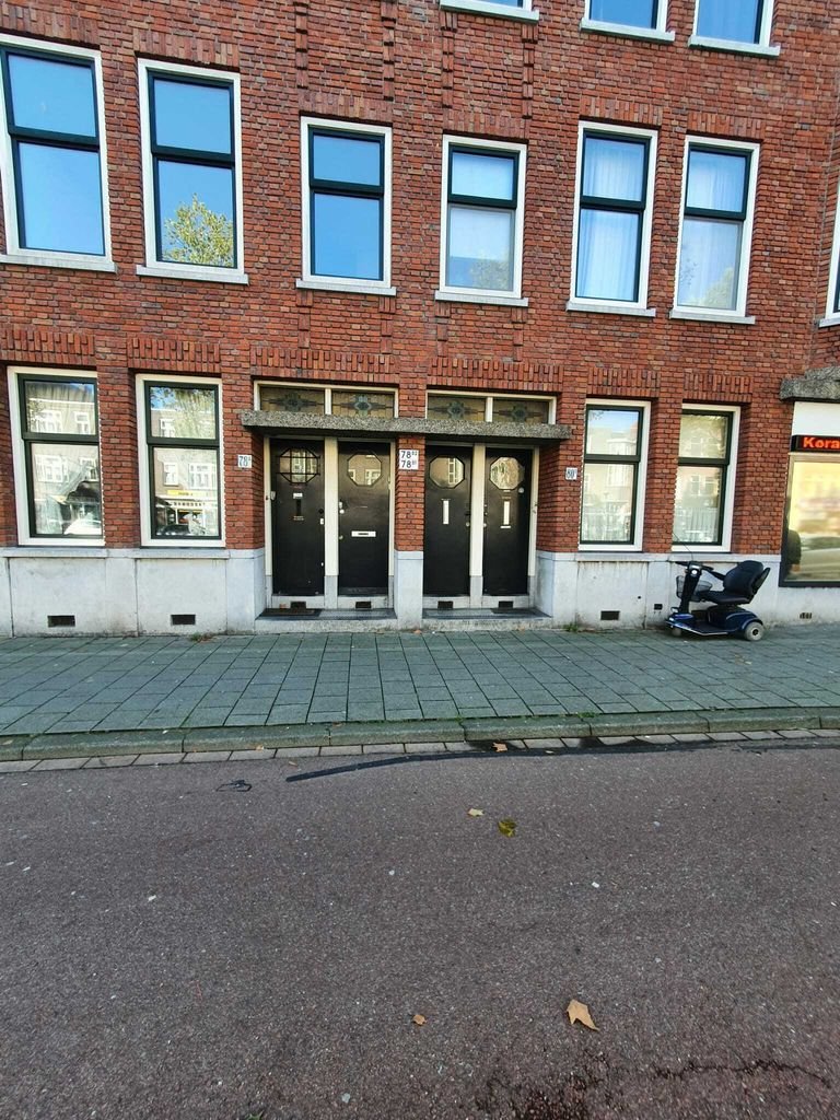 Royaal 4-kamerappartement met balkon - Afbeelding 1