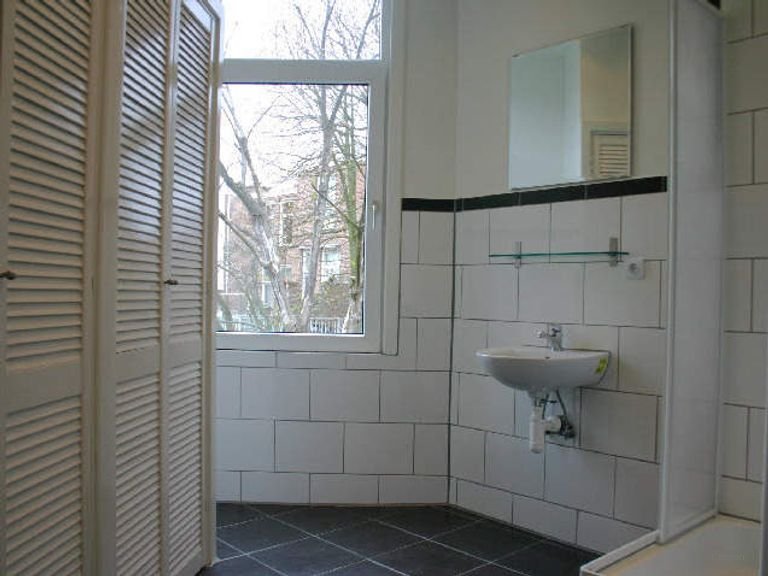 Licht hoekappartement met groot balkon - Afbeelding 4