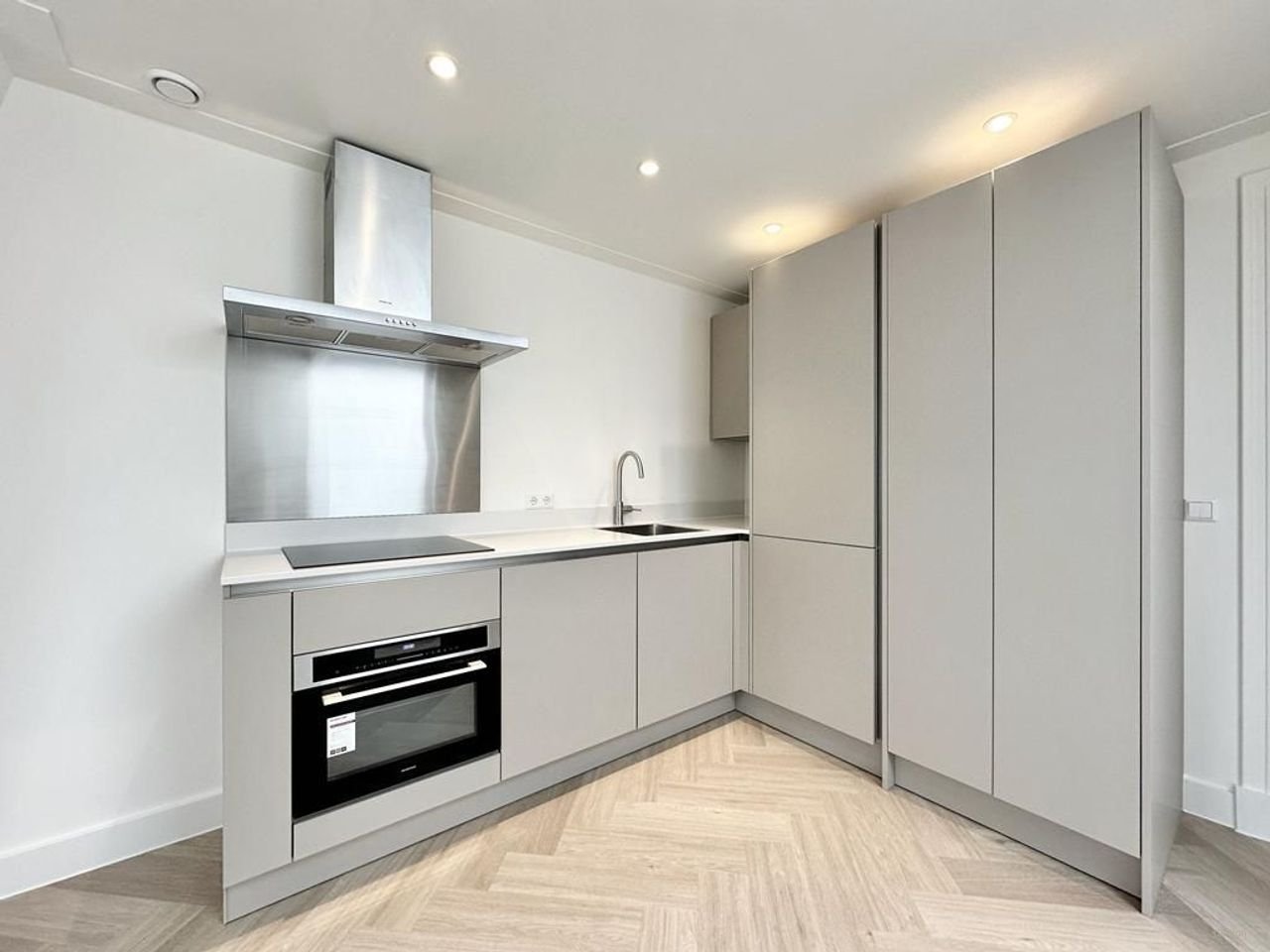 57 m² apartment with roof terrace in Kinkerbuurt - Image 5