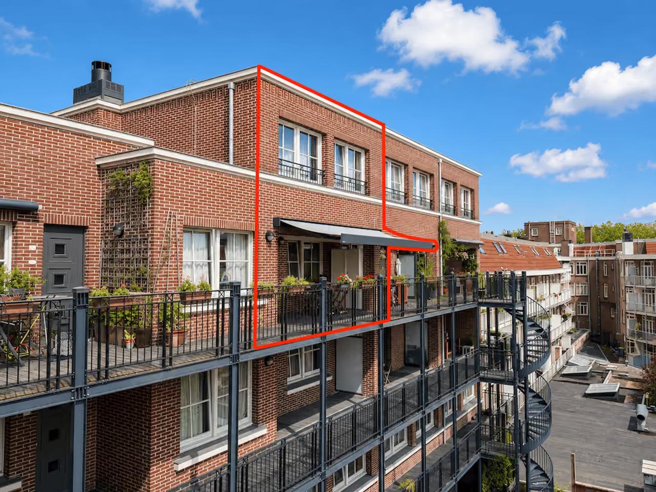 114 m² appartement met terras in Amsterdam-West - Afbeelding 1