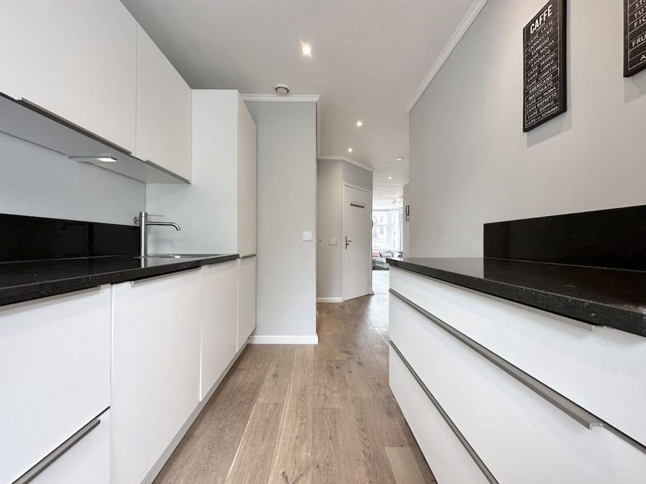 Furnished 2-bedroom apartment - Image 12