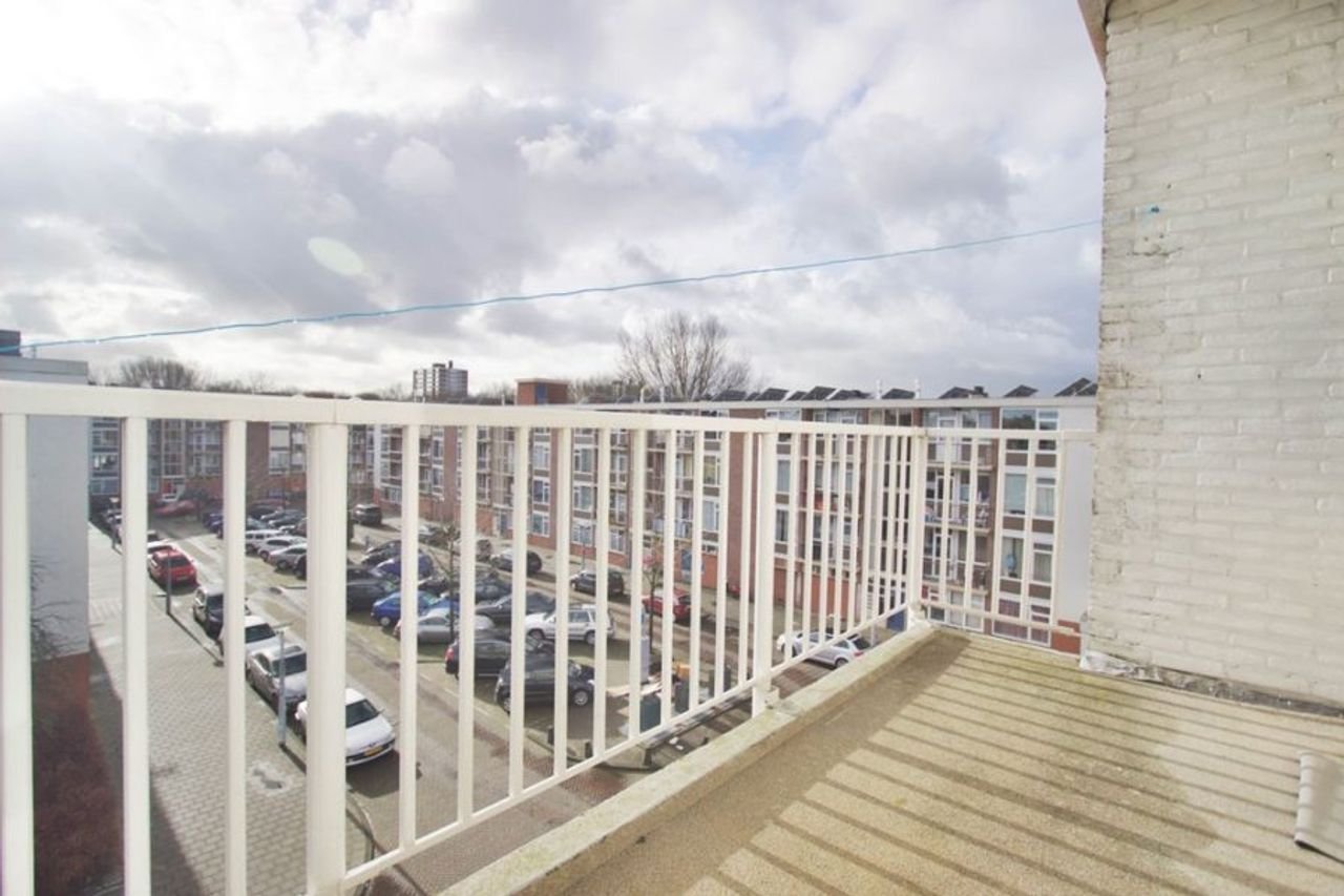Gemeubileerd appartement met zuidbalkon - Afbeelding 1