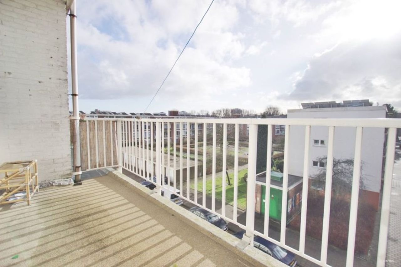 Gemeubileerd appartement met zuidbalkon - Afbeelding 2