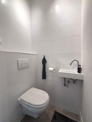 A+ studio with air conditioning near the city center - Image 10