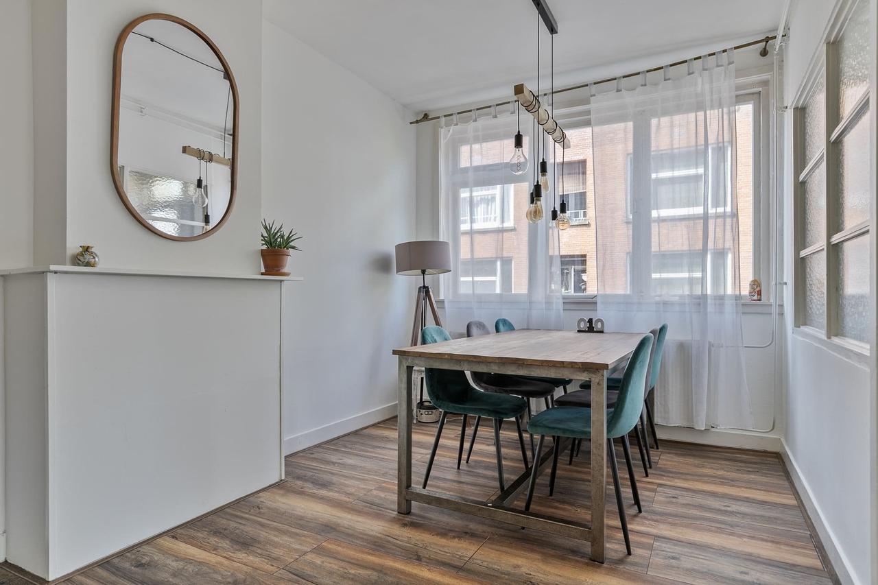 Gemeubileerd 2-kamerappartement met balkon - Afbeelding 8